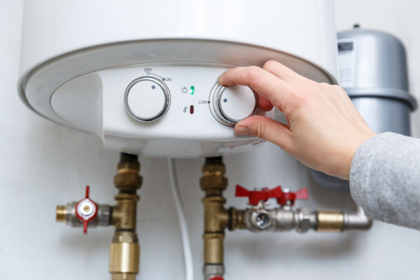 what are the benefits of a tankless water heater